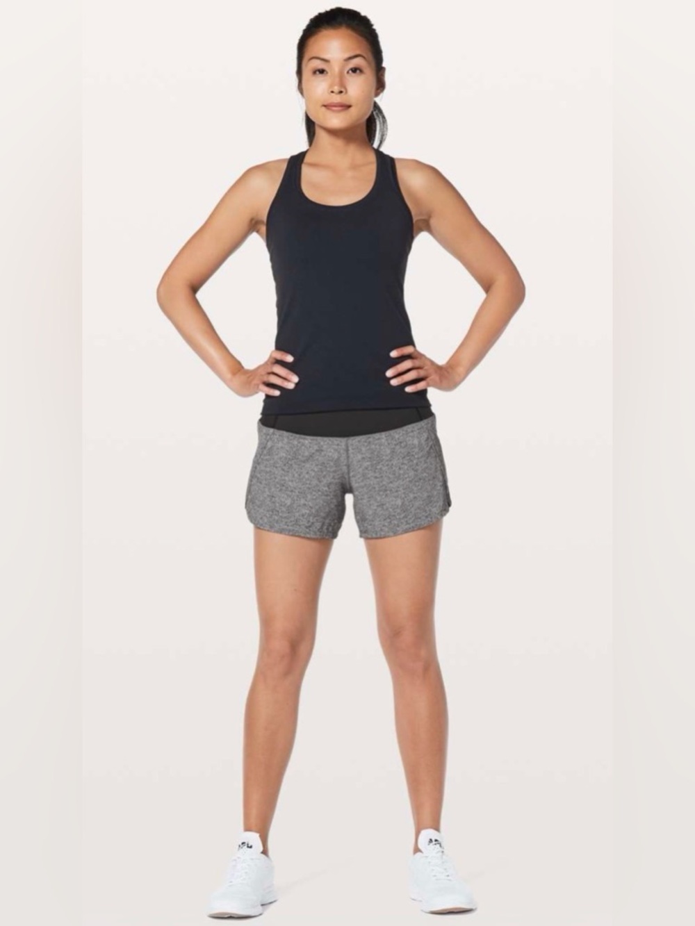 Lululemon Run Times Short II *4"
Size: 8
Heather Lux Multi Black / Black